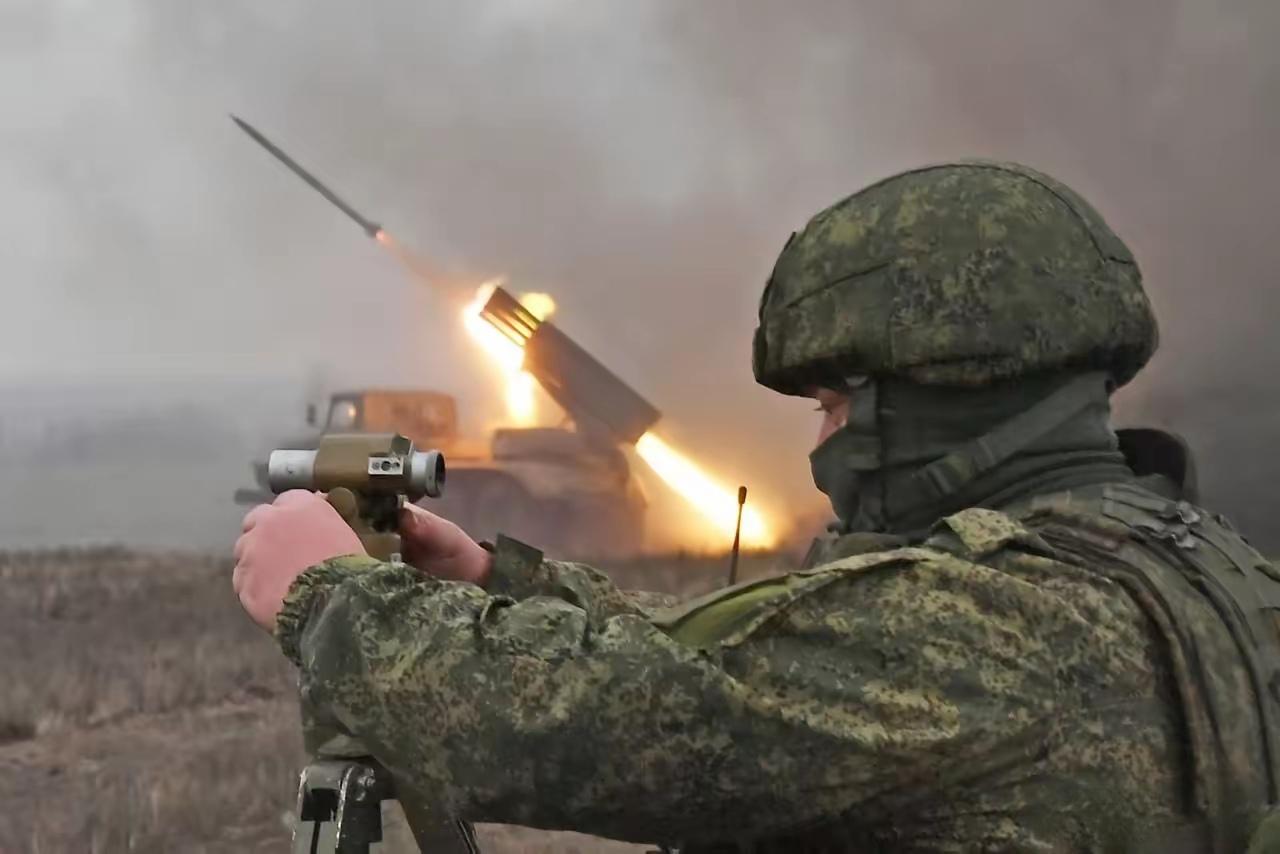 泽连斯基：一周内，俄军共动用超1700架无人机、1380余枚制导航弹与69枚各类