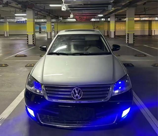 🚗 改装帕萨特｜出街回头率直接拉满！
✅ 改装清单：
迈巴赫同款黑白双拼漆面