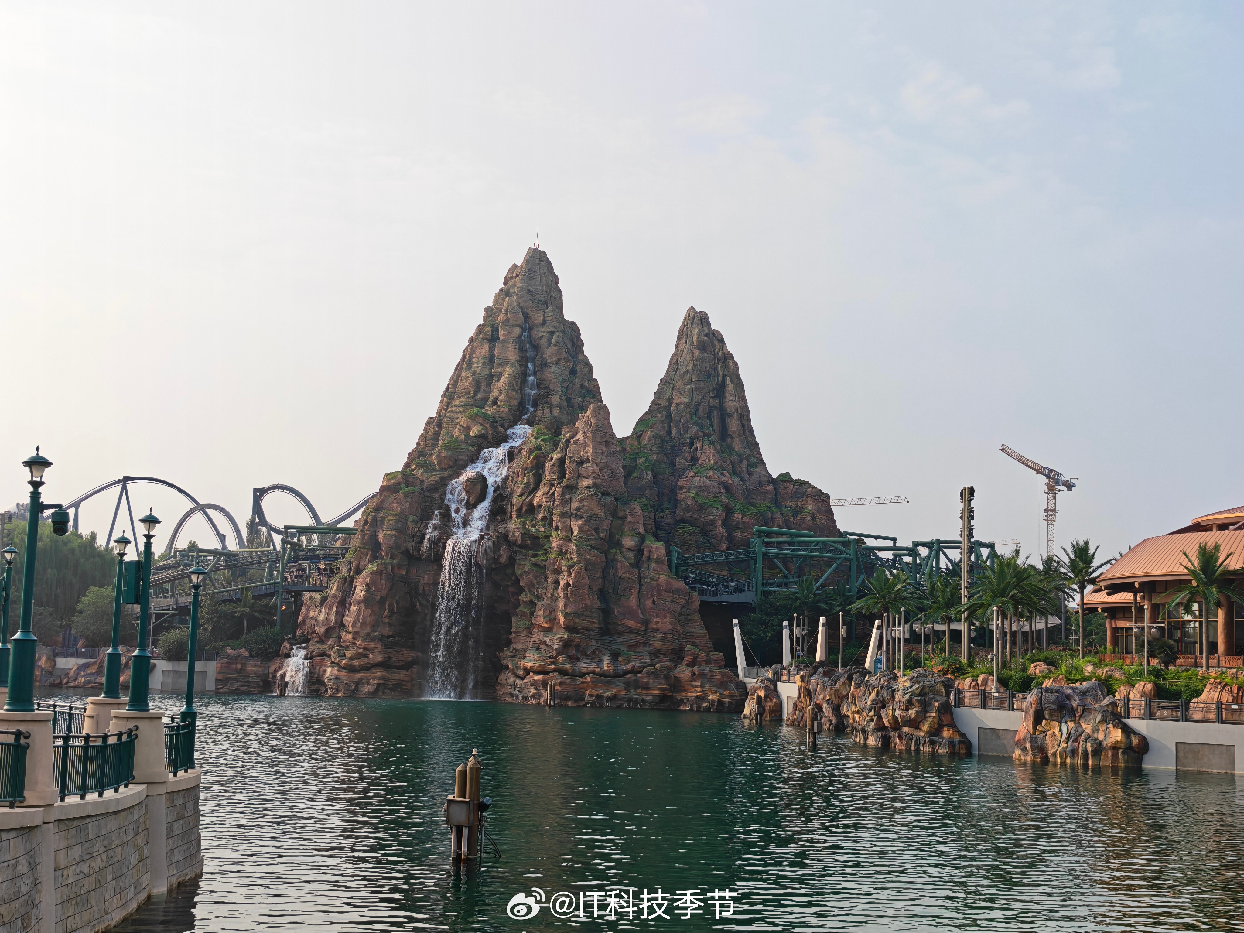 现在也是同时拥有环球和迪士尼年卡的男人了…今天第一次来环球…感觉环球影城远不如迪