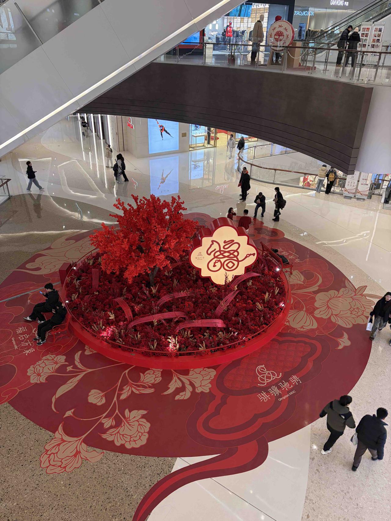 据说今年手机将迎来大涨价！
涨幅大约在30%左右！也就是说，再买手机就会多支出一