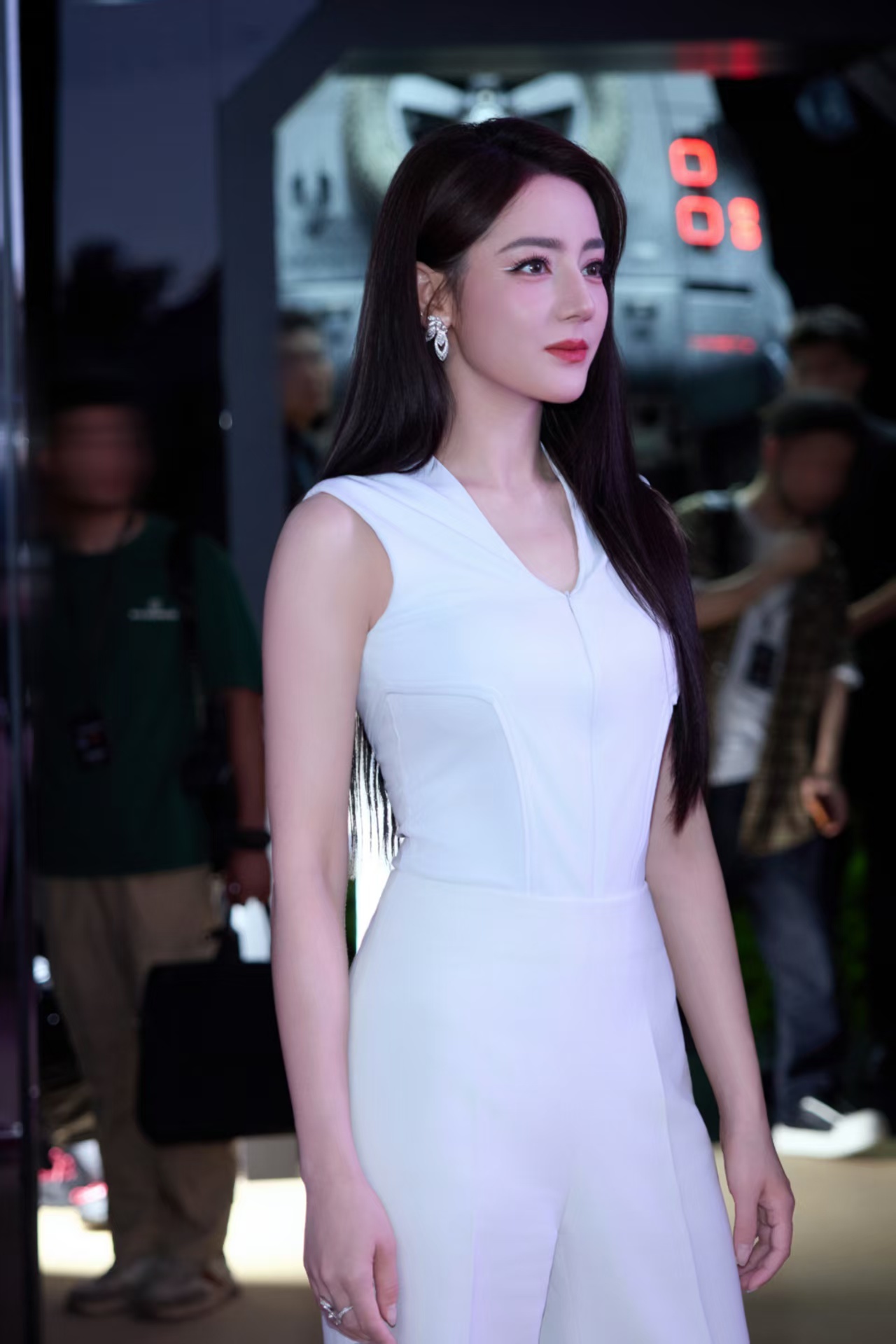 迪丽热巴好震撼的出图 此女美得好震撼 