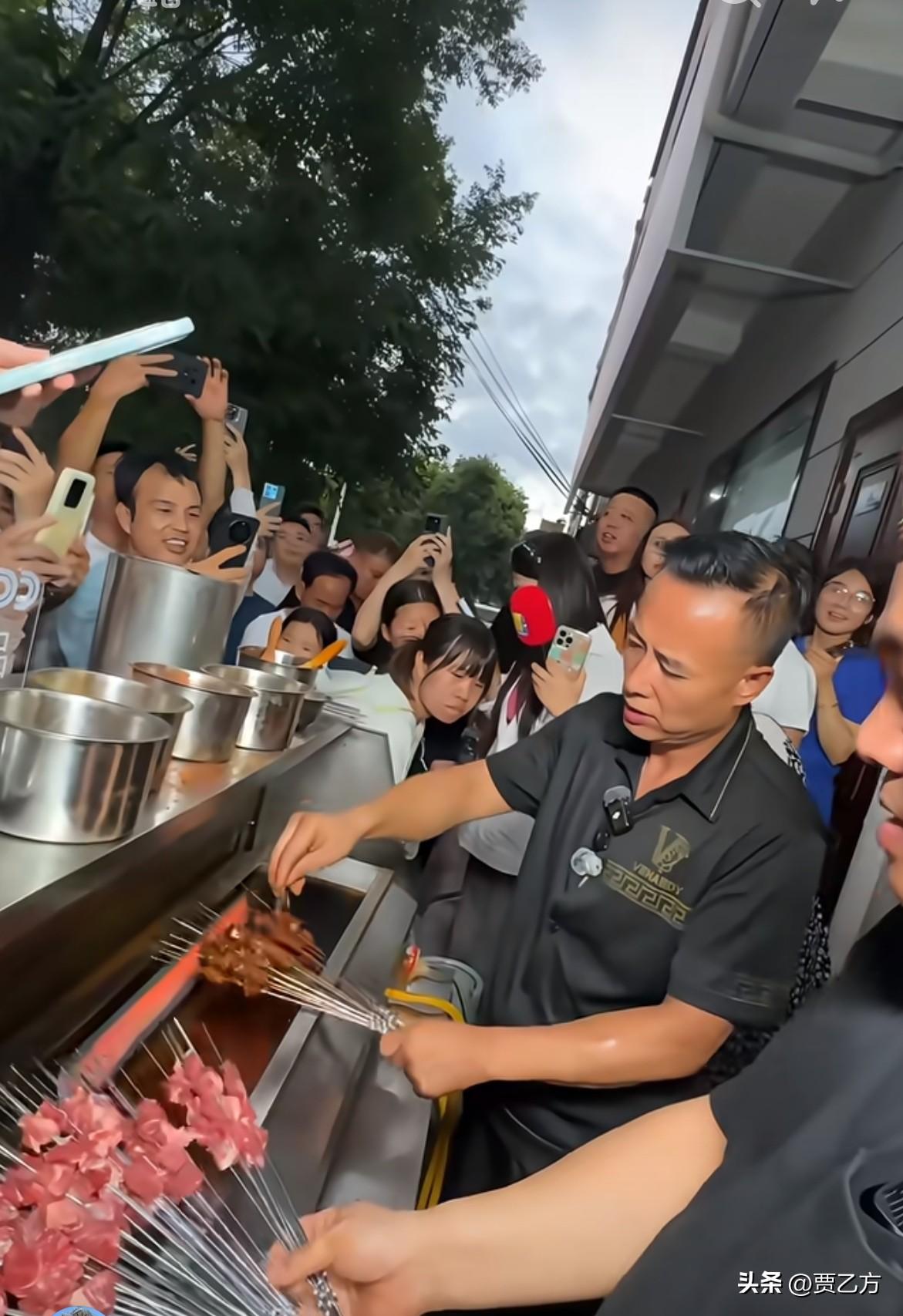 陕西人嘴里的“日韩干”。
现在这是怎么了，
是因为灵活就业的人太多了吗？
不去点