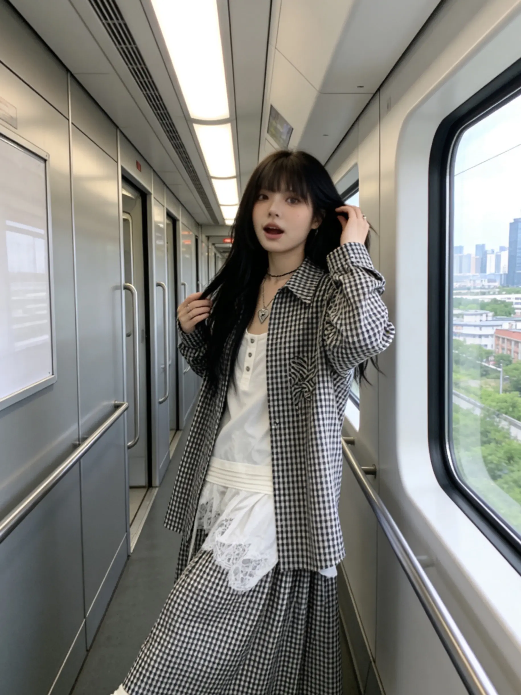 小猫困困的 我也是。