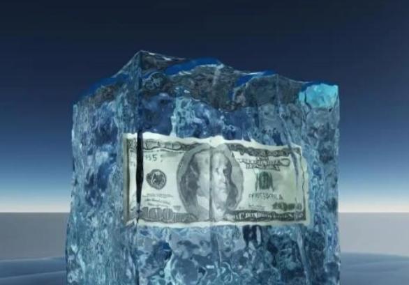 美国为何不直接冻结中国在美资产？就这么说吧，美国要是真冻结了，反而是帮了中国一把