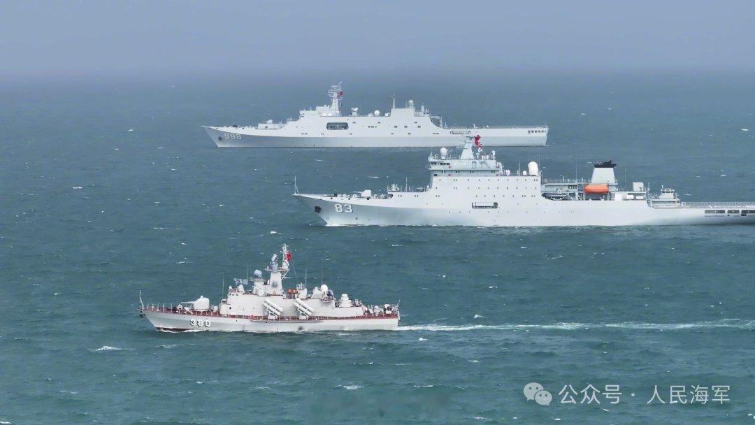 越南海军M4导弹快艇，在中国军舰面前还挺符合气质烽火问鼎计划