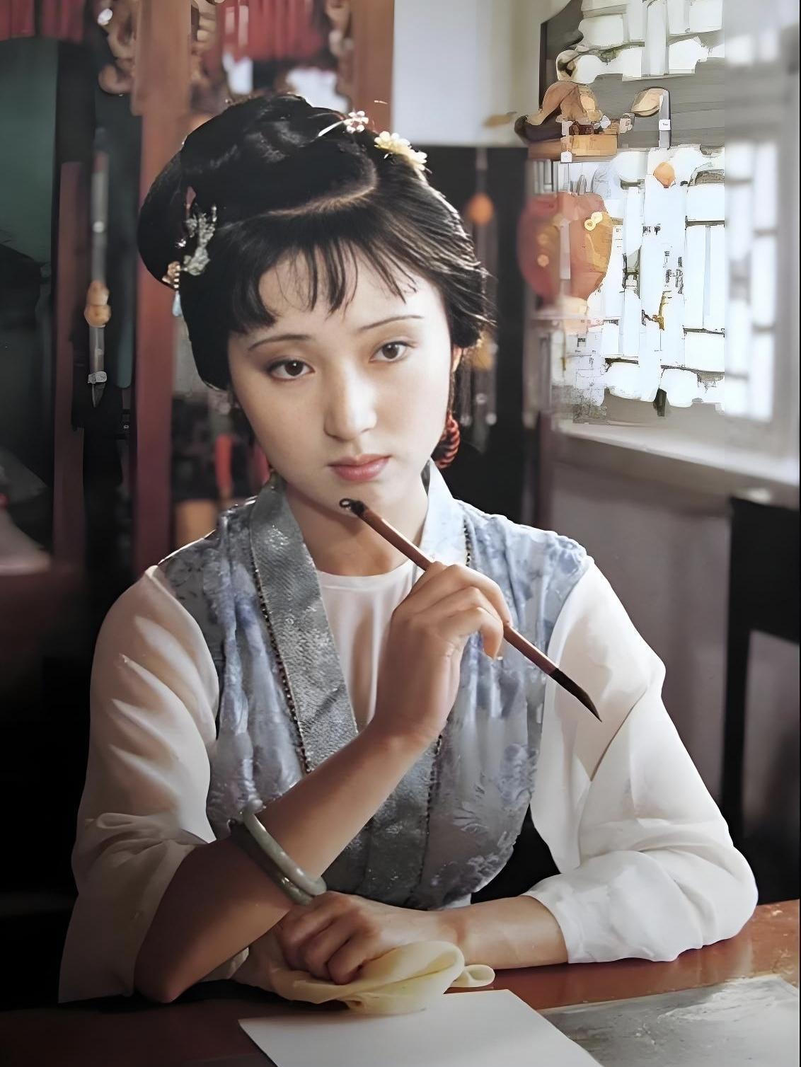 原来当年红楼梦刚播时，陈晓旭的林黛玉被专家吐槽过，还因不够美被许多观众写信批评：