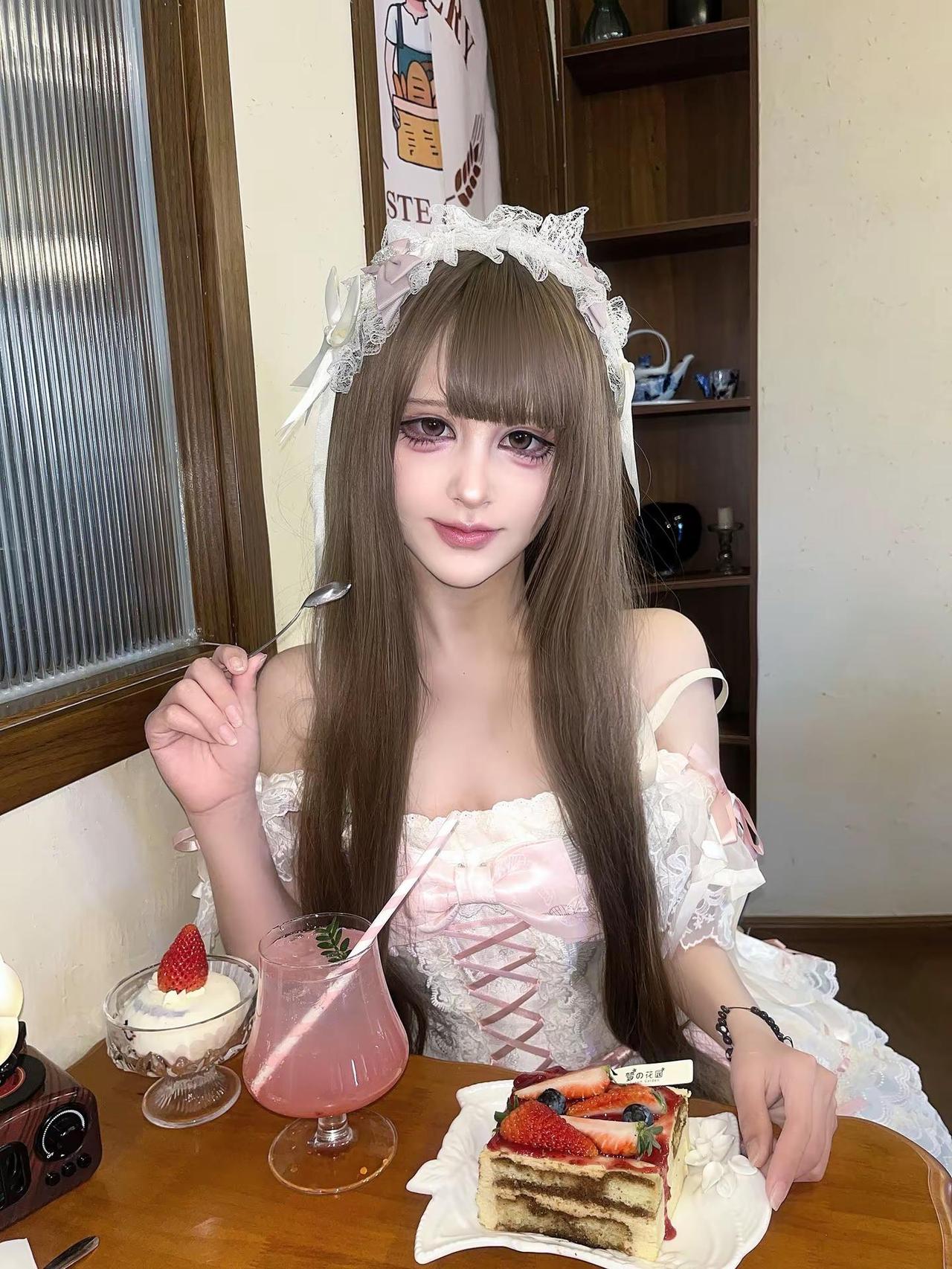 发哪张给crush呢！lolita 花屿蝶  粉色系