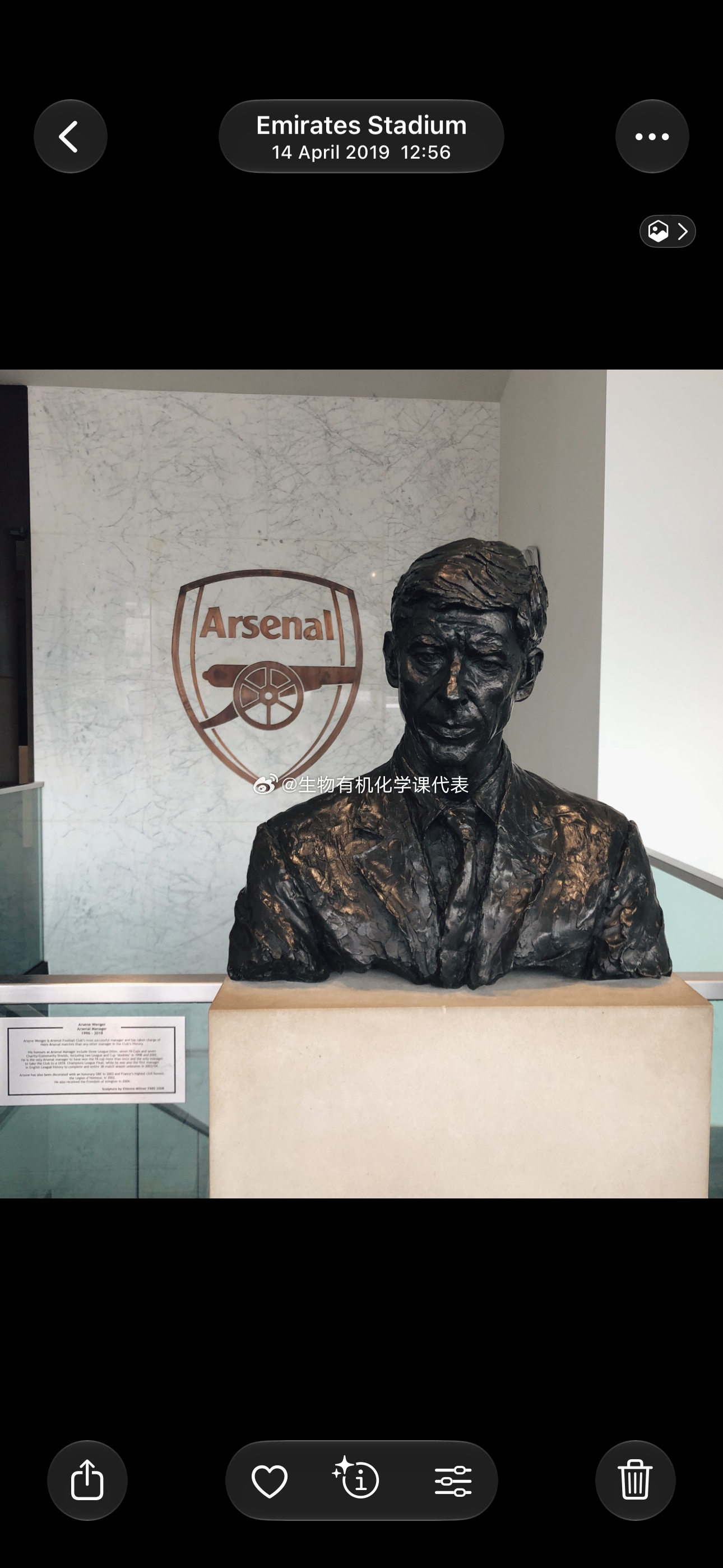 曾几何时，第一次看到 Arsène 这个名字，还以为它和 Arsenal 是同一