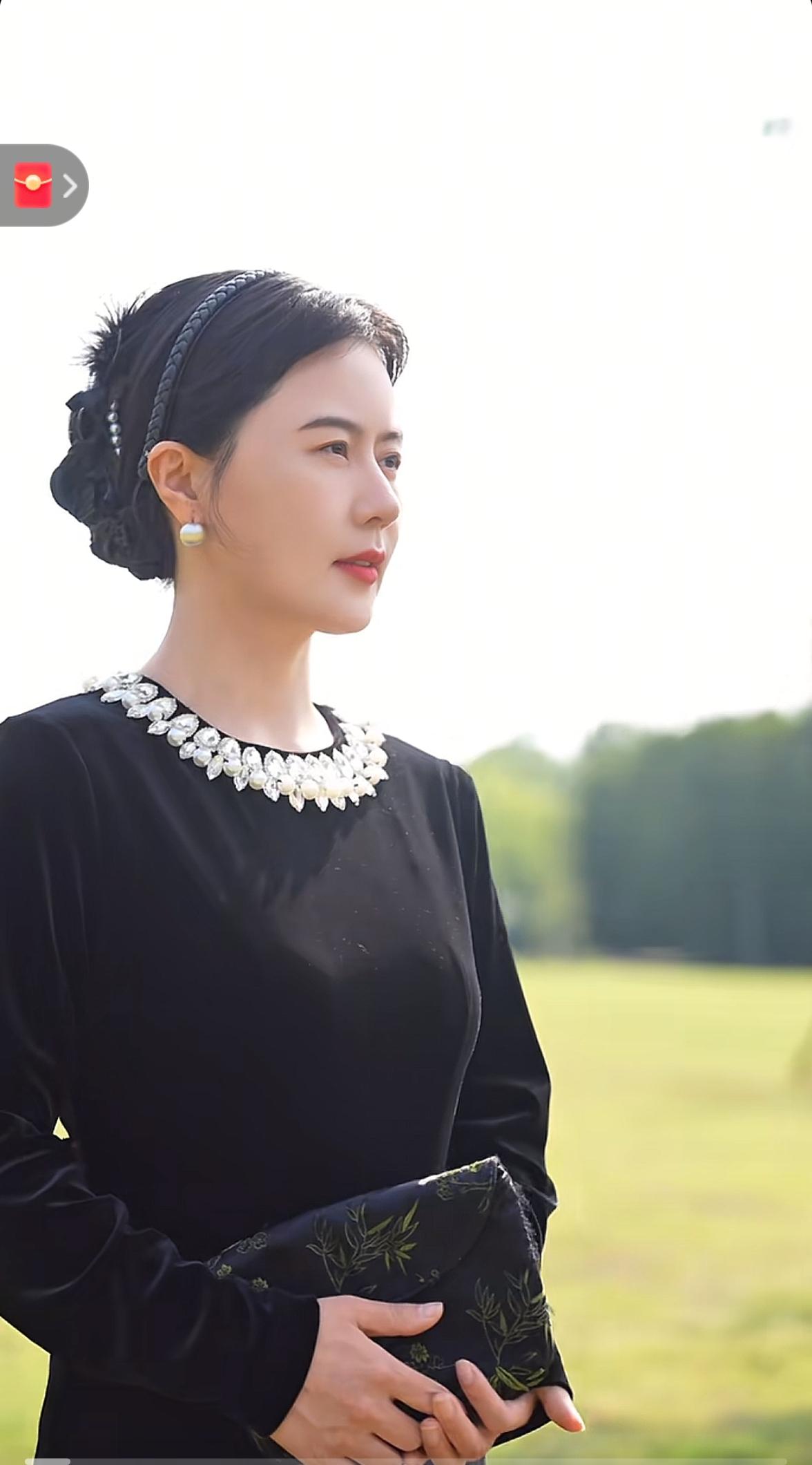 为什么相宜找对象这么难？
相宜，一个在抖音里人气很旺的网红
她出身寒门，工科博士