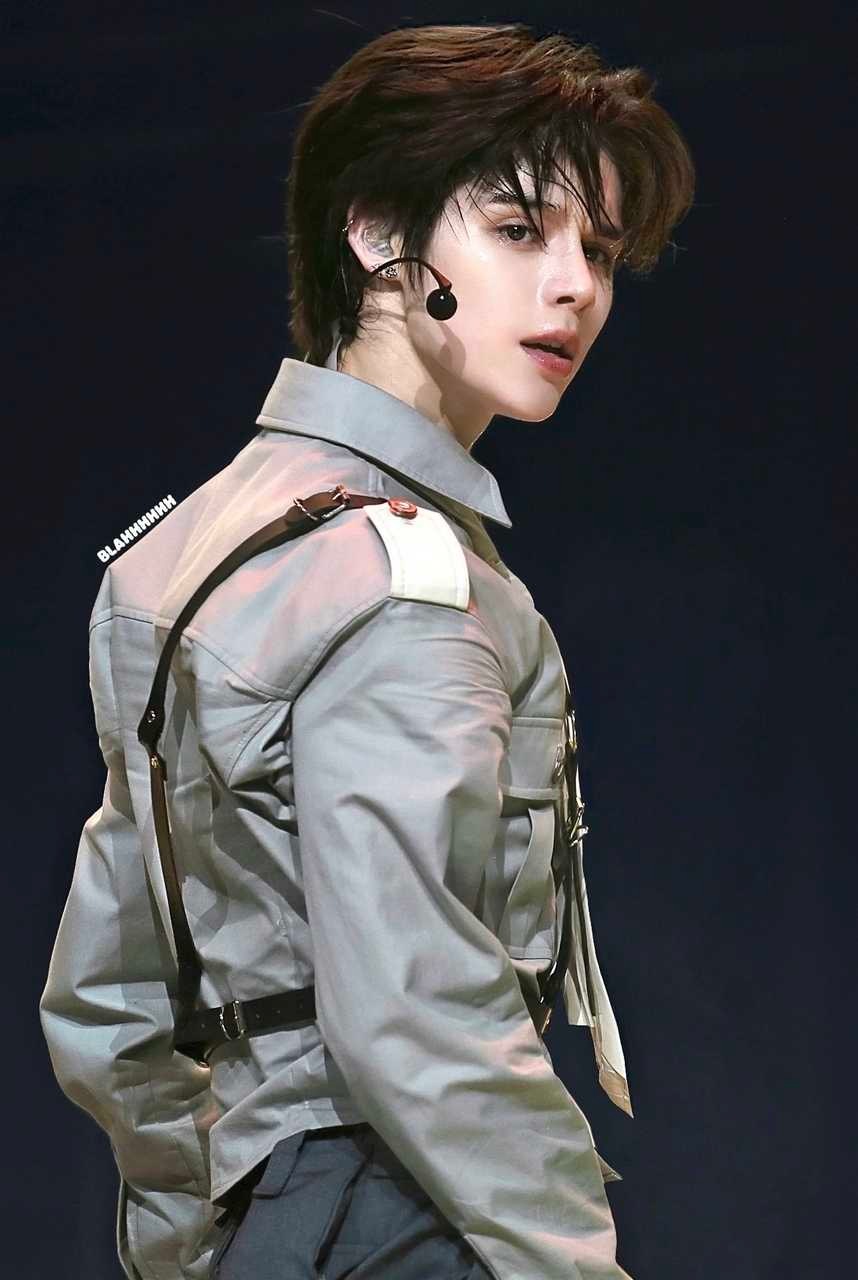 jayjay韩国双巨屏应援 jayjay今日官宣两个历代级大应援，分别为光化门6