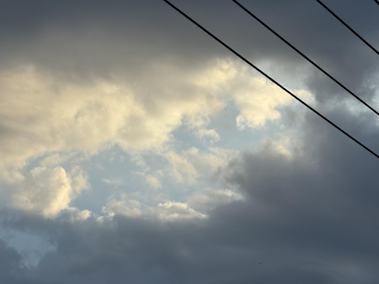 一句话养生：好好吃饭，好好睡觉，就是最好的养生
我的养生理念很简单：不折腾、不内