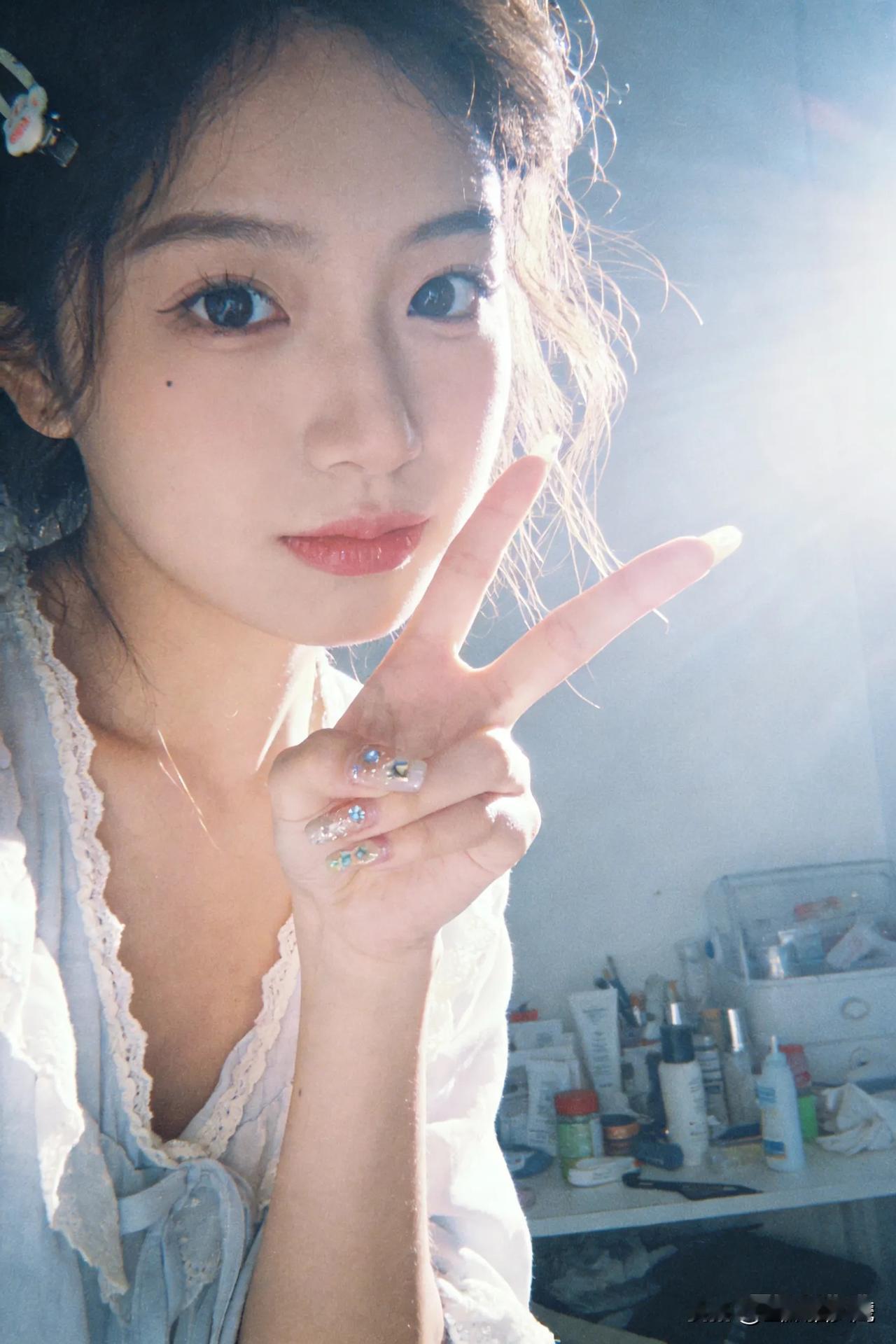 发没发现社会上
一些很牛的人物
未必有多么好的人生履历，但
他们很会说话来事揽事