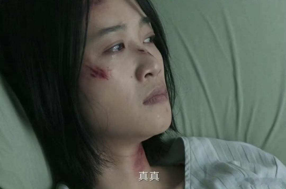 #蓝盈莹在片场一秒落泪#蓝盈莹的演技是真的很不错，代入感也是超强的，每一个角色都