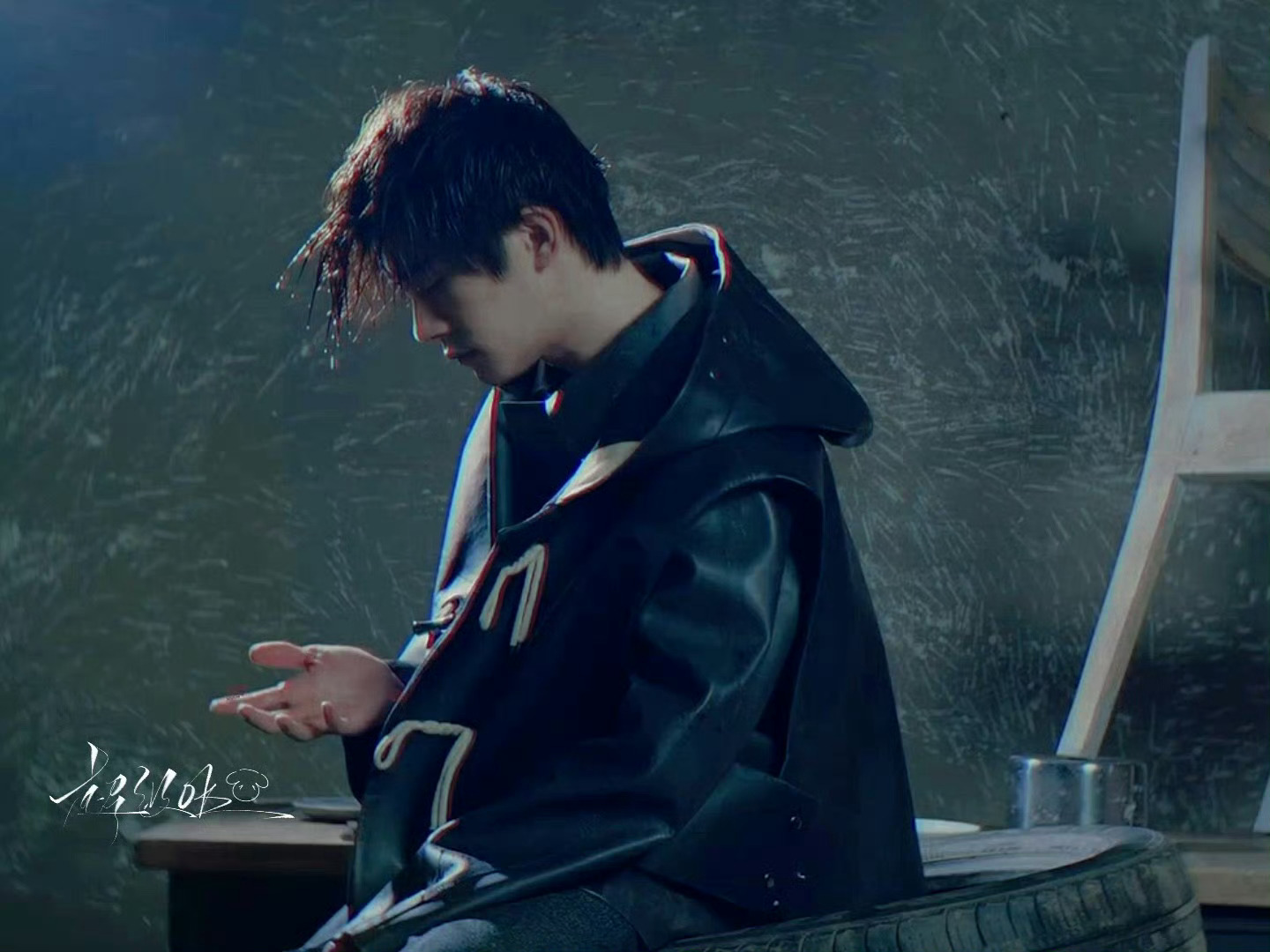 玺子弟弟的这组大片，时尚感拉满[哇]#易烊千玺废土风大片# ​​​