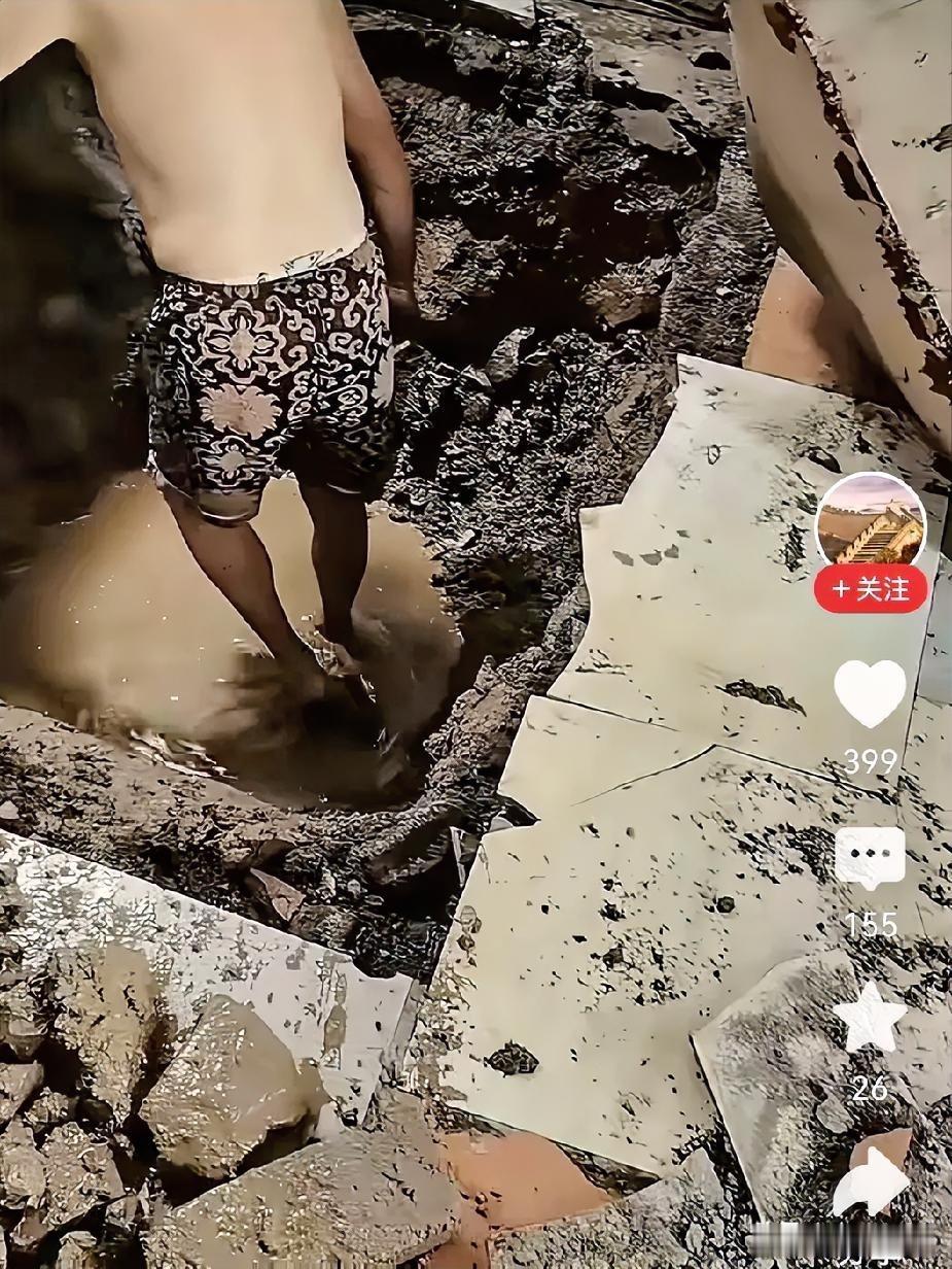 每个人都会做梦
但梦境里虚幻的东西真的可以照进现实吗？
这是谁也无法说清的
而且