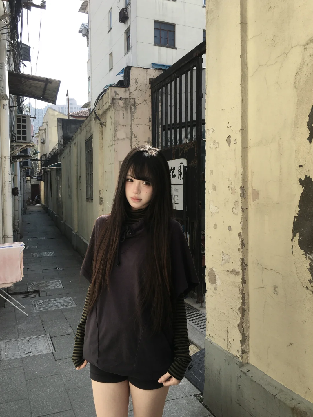 在小巷子拍