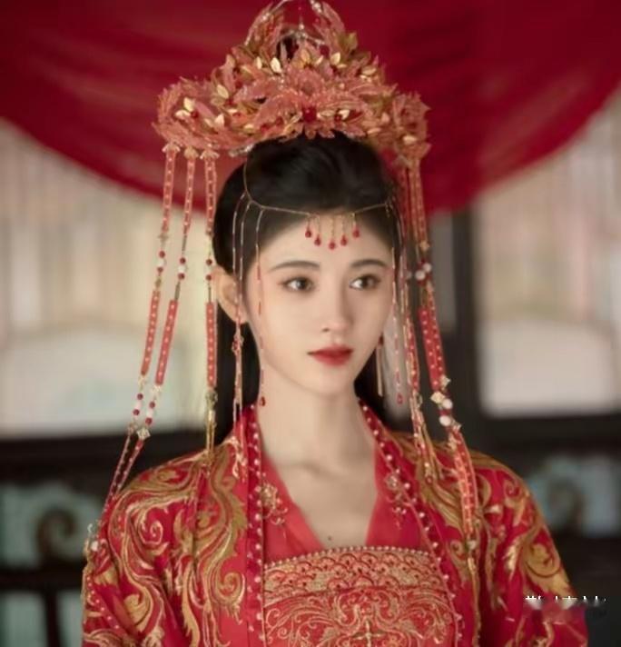 以下女明星的红妆你们更喜欢哪个？ 刘诗诗、 赵露思、 鞠婧祎、 孟子义、 白鹿、