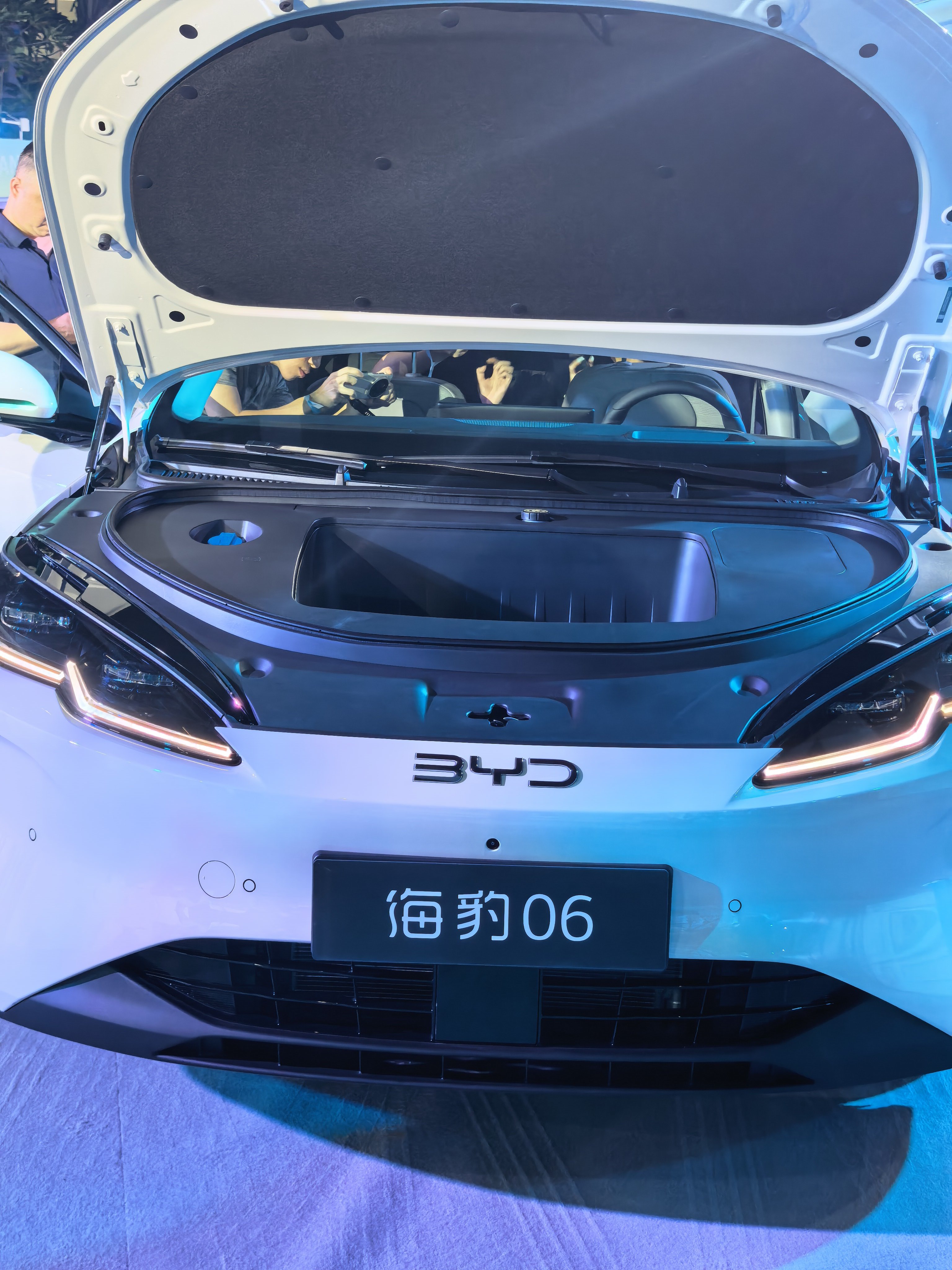 来看，2027款海豹06！大家猜猜会定价多少？B级满配家轿已就位