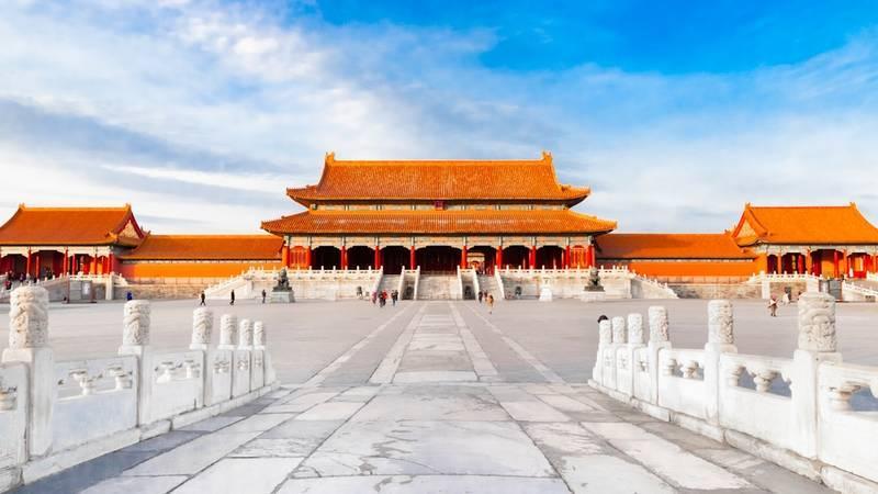 特朗普回国狂晒15张中国照，背后释放三大强烈信号！

嘴上说着竞争，身体却很诚实