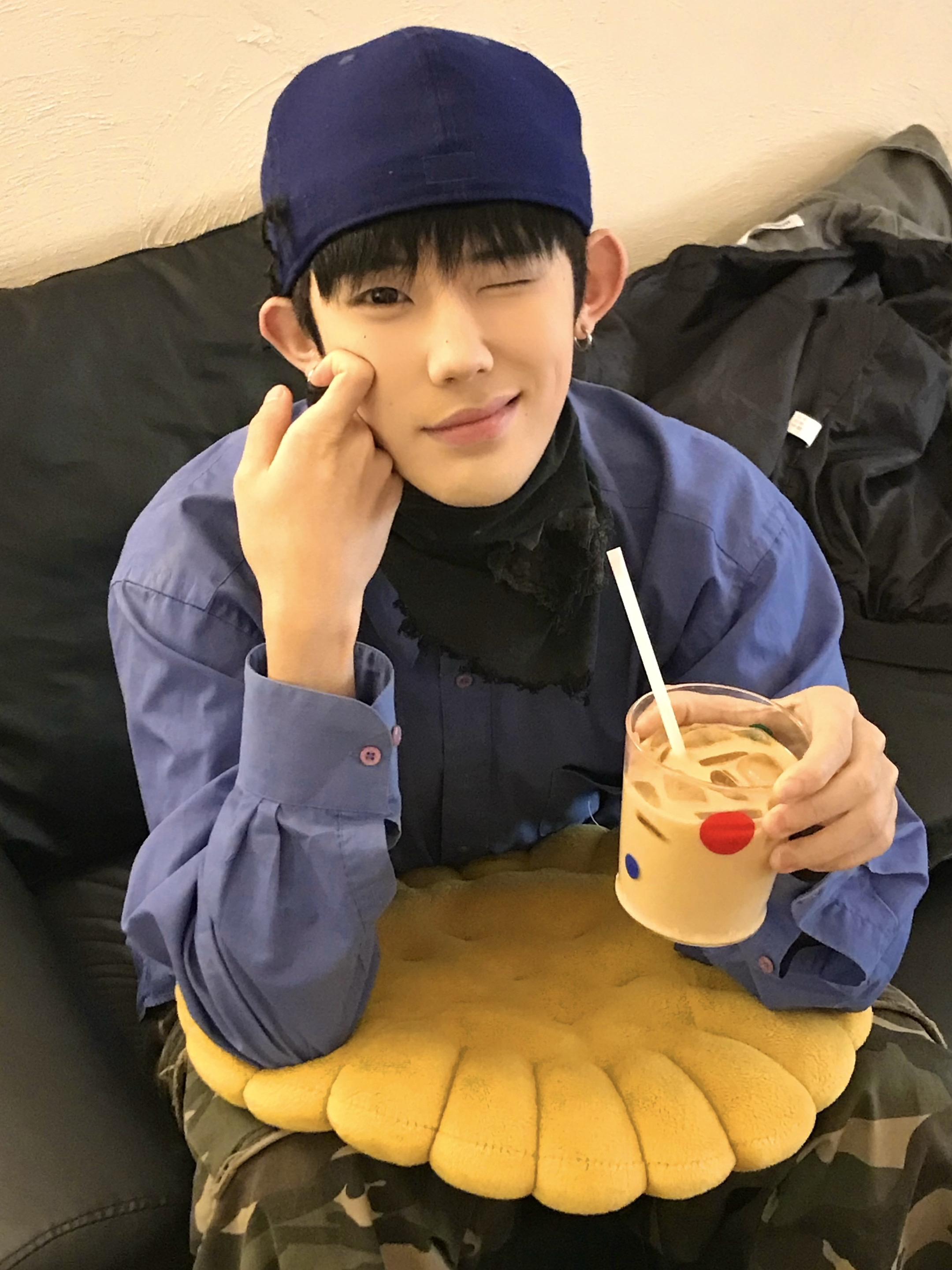 只要你开心500万我也愿意给你花，但5块钱不行因为我真有