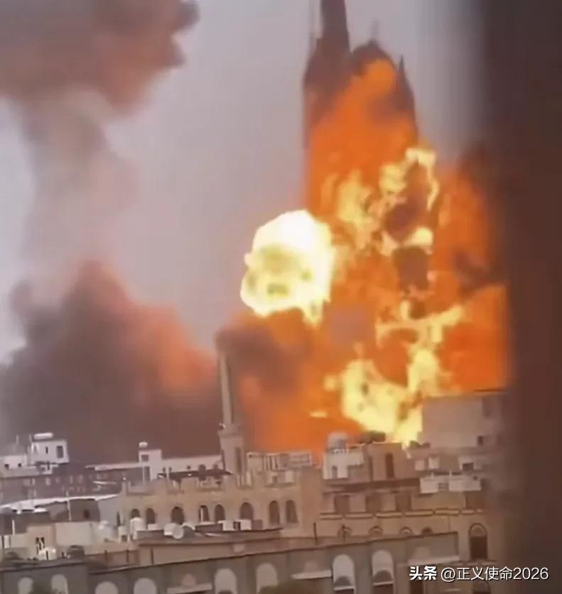 本·古里安机场炸了，
萨德没拦住，
高超音速导弹真打穿了防空网。
那天凌晨两点十