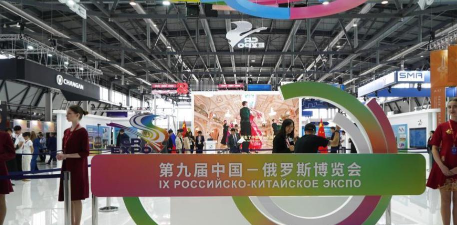 俄罗斯高层这回有点挂不住面子了。5月17号，哈尔滨开了个中俄博览会，俄罗斯派来的