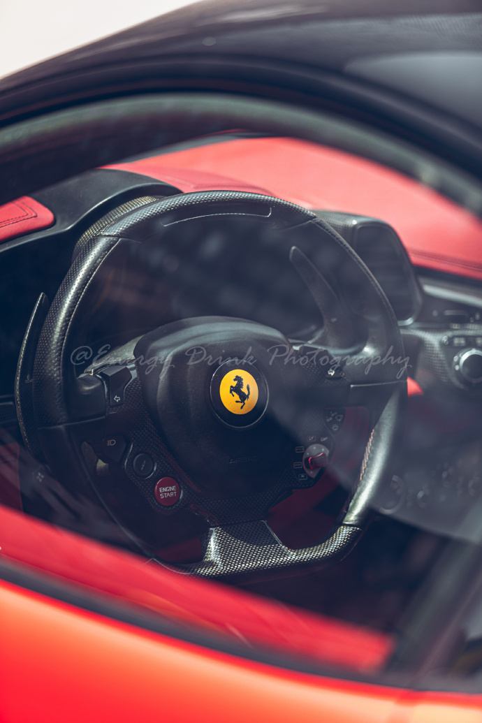 Ferrari 458 Italia。 
