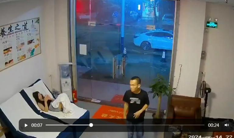 现在的沐足真的是太难做了！

这个人14号晚上22点12分进店的，23点07分夺