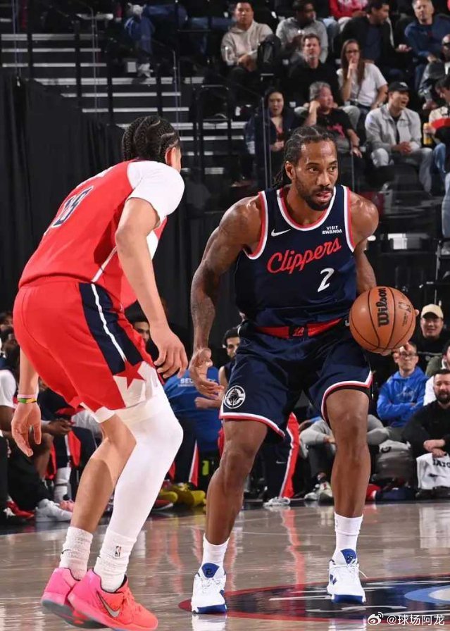 北京时间1月15日，NBA常规赛继续进行，洛杉矶快船队（17胜23负）继续反弹延