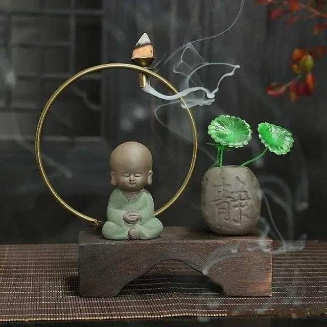 唉！又是一年底了，又开始了相亲模式了！家里我弟弟（27岁）最近家里亲戚介绍了一个