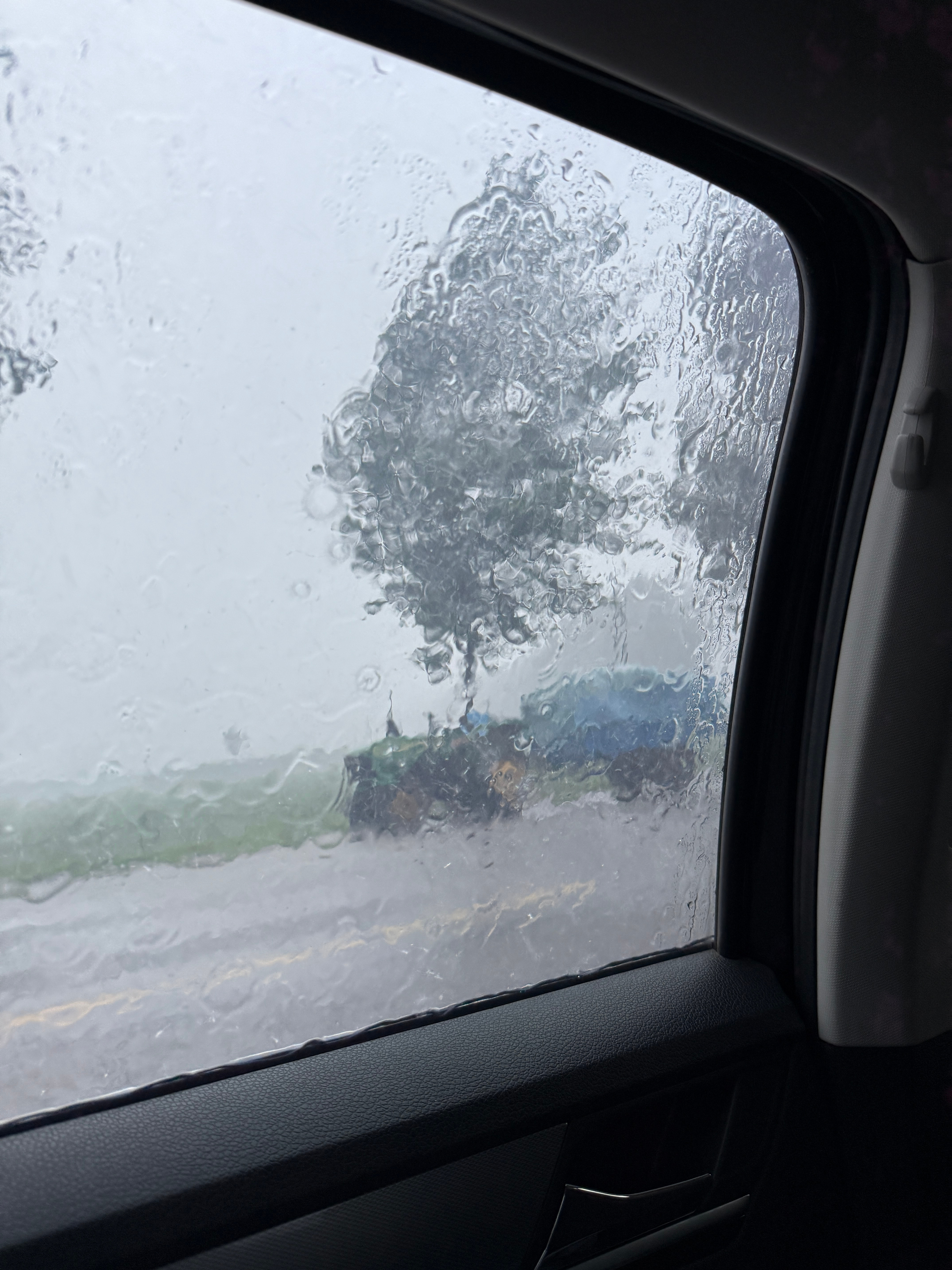 好大大大大大的雨💧 