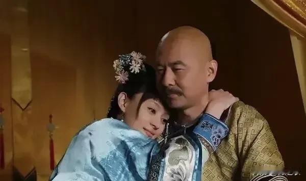 我磕四嬛主要原因是因为陈建斌演技太好了，他和孙俪俩一起对戏真的是很有张力啊！
