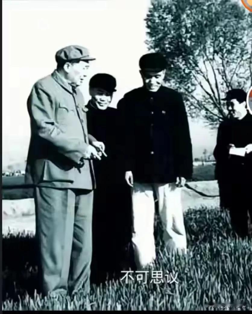 读书笔记：研读《毛泽东年谱》——问与答
问：毛主席首次为抗大学员个人题词，他是谁