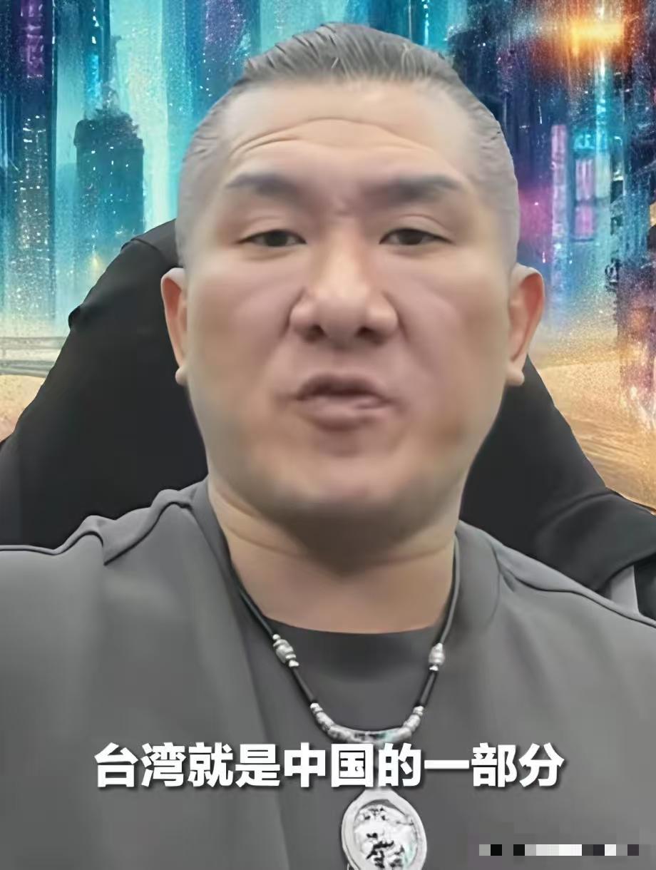 为什么现在的人老是各种挑刺？馆长现在传递的都是正能量，如果这样的人我们也推开，台