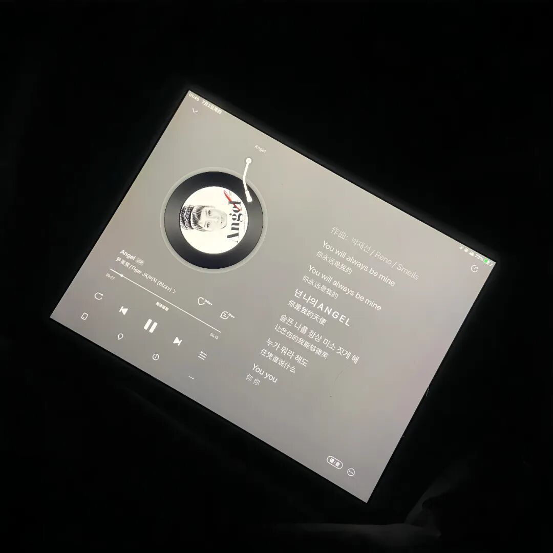 我不再期待你的改变，也放过执着的自己。 