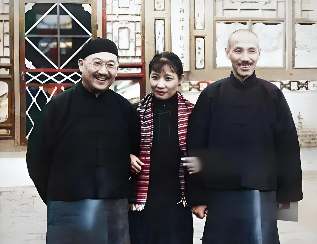 这张1934年10月上海的照片可真是个大人物的聚会！画面里，从左到右，财政部长孔