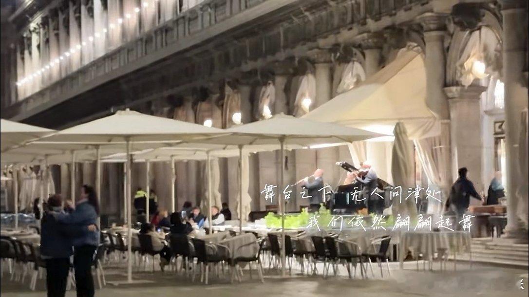 我从娱乐博主视角说：“我喜欢你，不是因为你的流量，是因为你是你。”肖顺尧本人视角