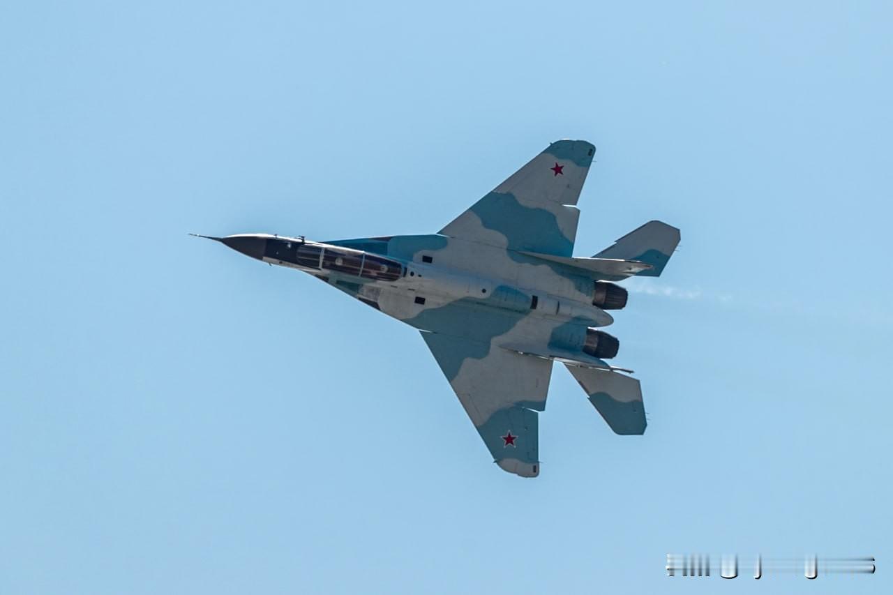 🇷🇺MiG-35——MiG-29家族演进的巅峰之作：带您了解这款曾在MAKS