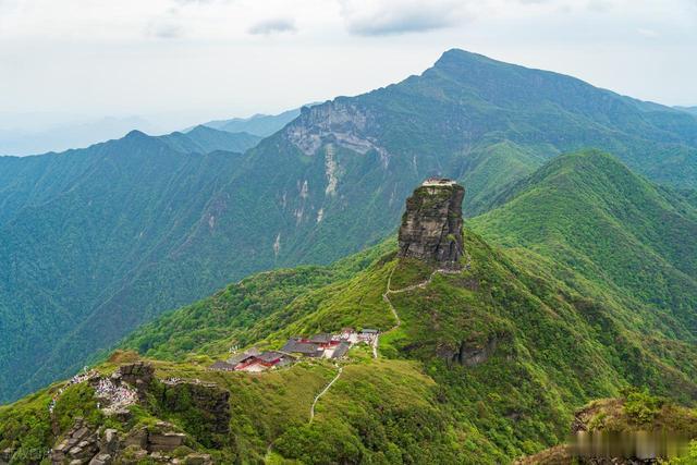泸州旅行 【贵州一铜仁】中国抹茶之都，平静的梵天净土。这里的抹茶饮品一定要尝尝。