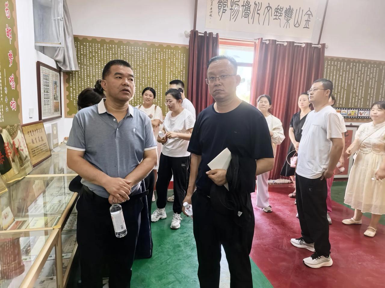 方寸邮票学党史 淬炼初心向党组织靠拢
——青铜峡市人民医院组织入党积极分子走进金