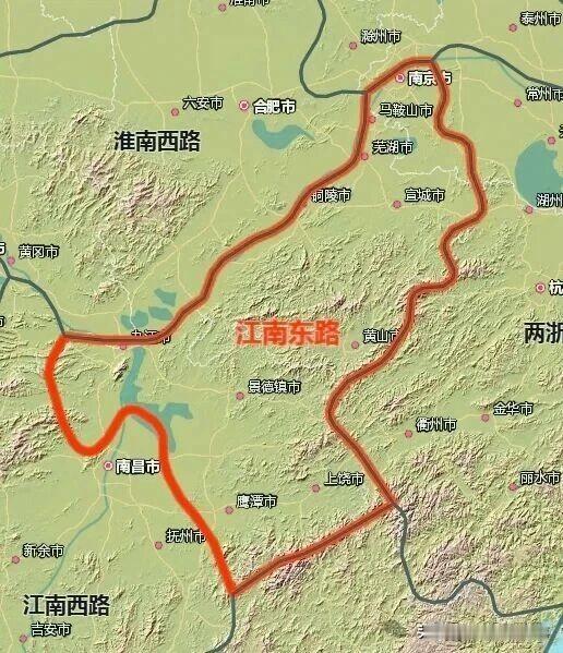 江东是一个随历史进程不断伸缩的动态概念，其起初的本义指的是长江自九江以下折向东北