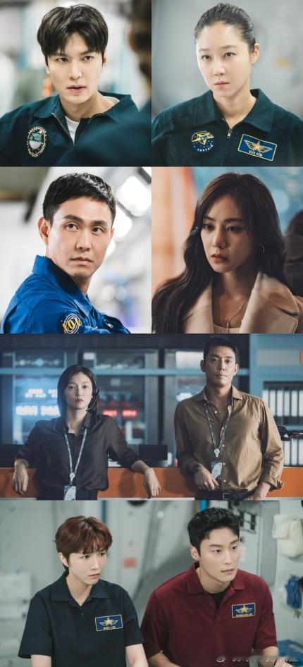 李敏镐[超话]  孔晓振[超话]  主演tvN浪漫爱情剧《问问星星吧》将于明年1
