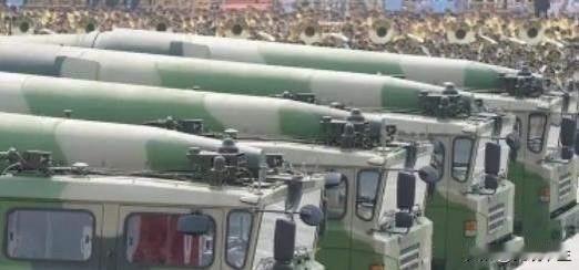 别被忽悠了！东风-41、东风21D、歼-20哪是手搓废铁皮？三款国之重器各司其职