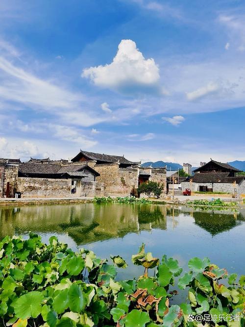 湖南怀化旅游，荆坪古村美景和美食攻略！
荆坪古村
美食和美食推荐：
1、潘氏宗祠