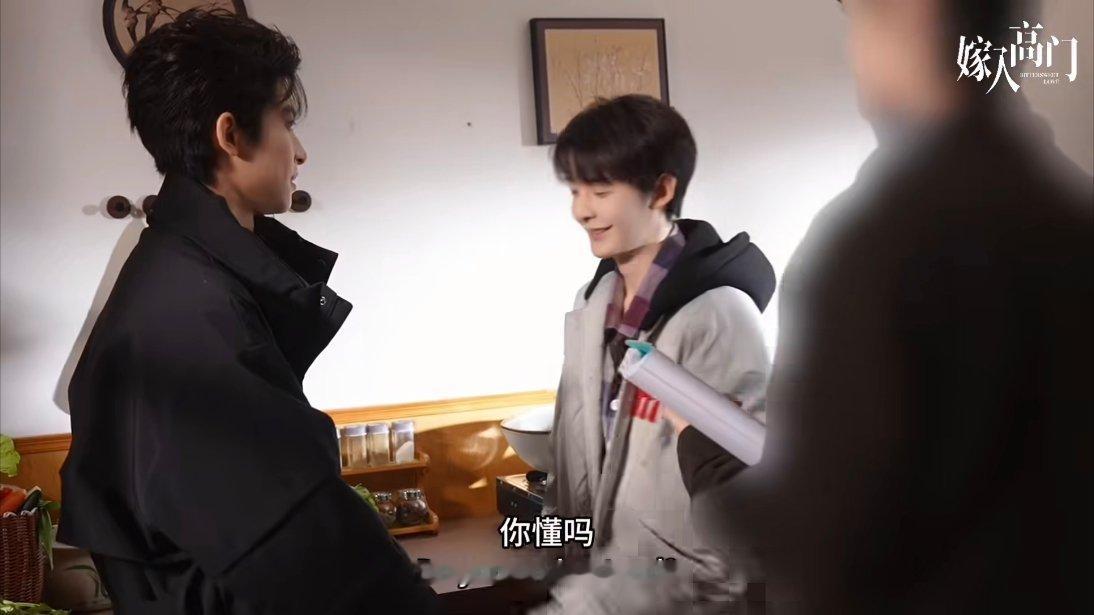 管栎你别费劲了你让直男企图理解这种特别可爱的撒娇动作根本就是让牛理解肖邦的精神世