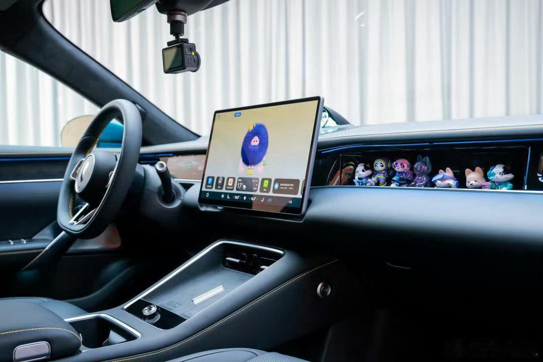 尚界Z7动态评测尚界Z7动态实测太绝！零百加速迅猛、底盘稳如磐石，智驾精准丝滑，