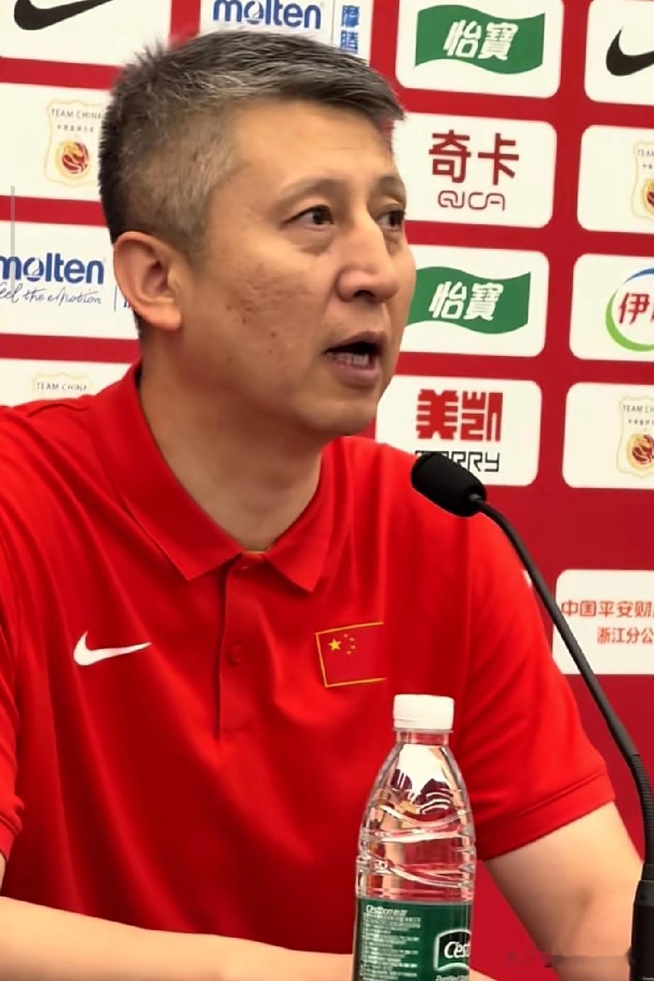 什么时候中国男篮锋线有点人满为患了！以前是锋无力，现在锋线群扎堆了！

中国男篮