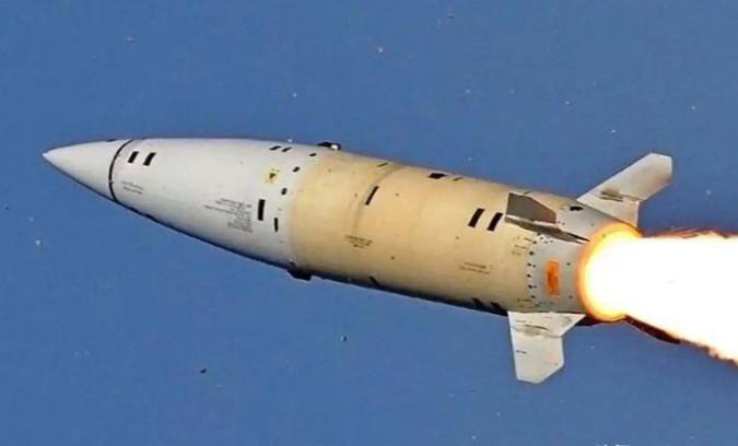 既然美国敢做初一，那中国必然会做十五。你卖武器给台湾，那我们就卖武器给那些反对美