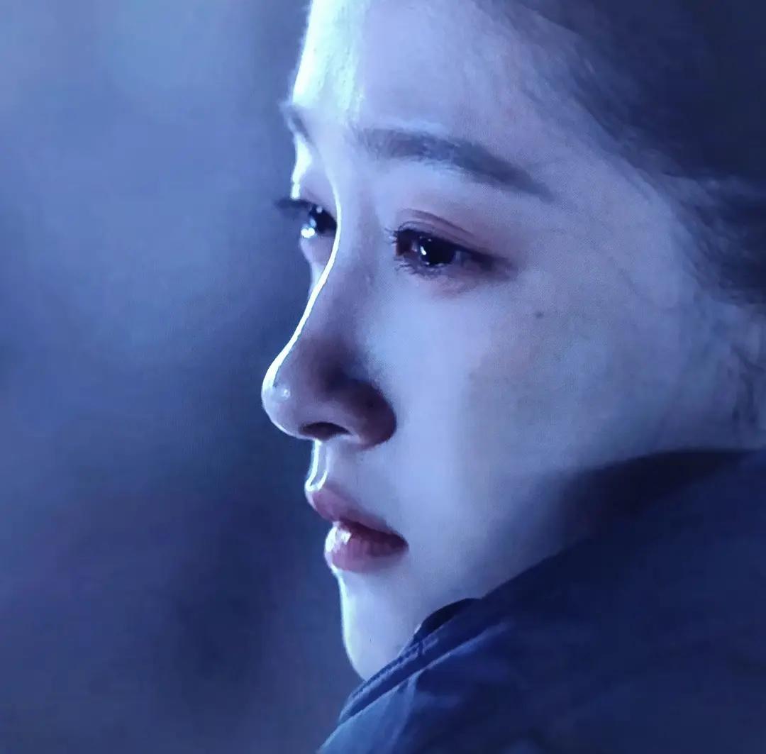 关晓彤算不算95花里的演技第一档？这次《耀眼》确实演得很不错很生活化，但感觉这个