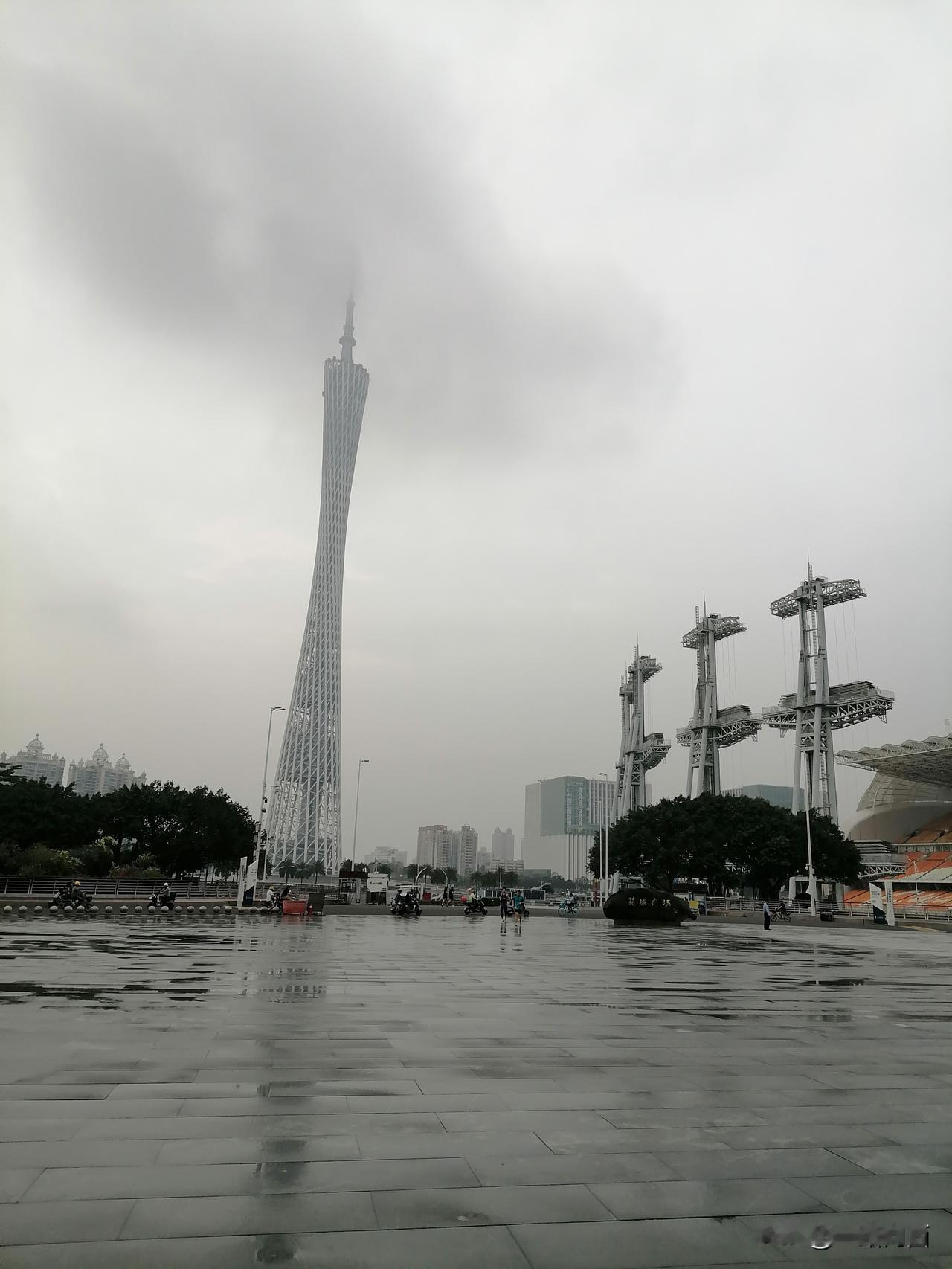 2026年4月27日，广州阴天，早上好呀。根据央视气象预报，南方受暖湿气流和弱冷